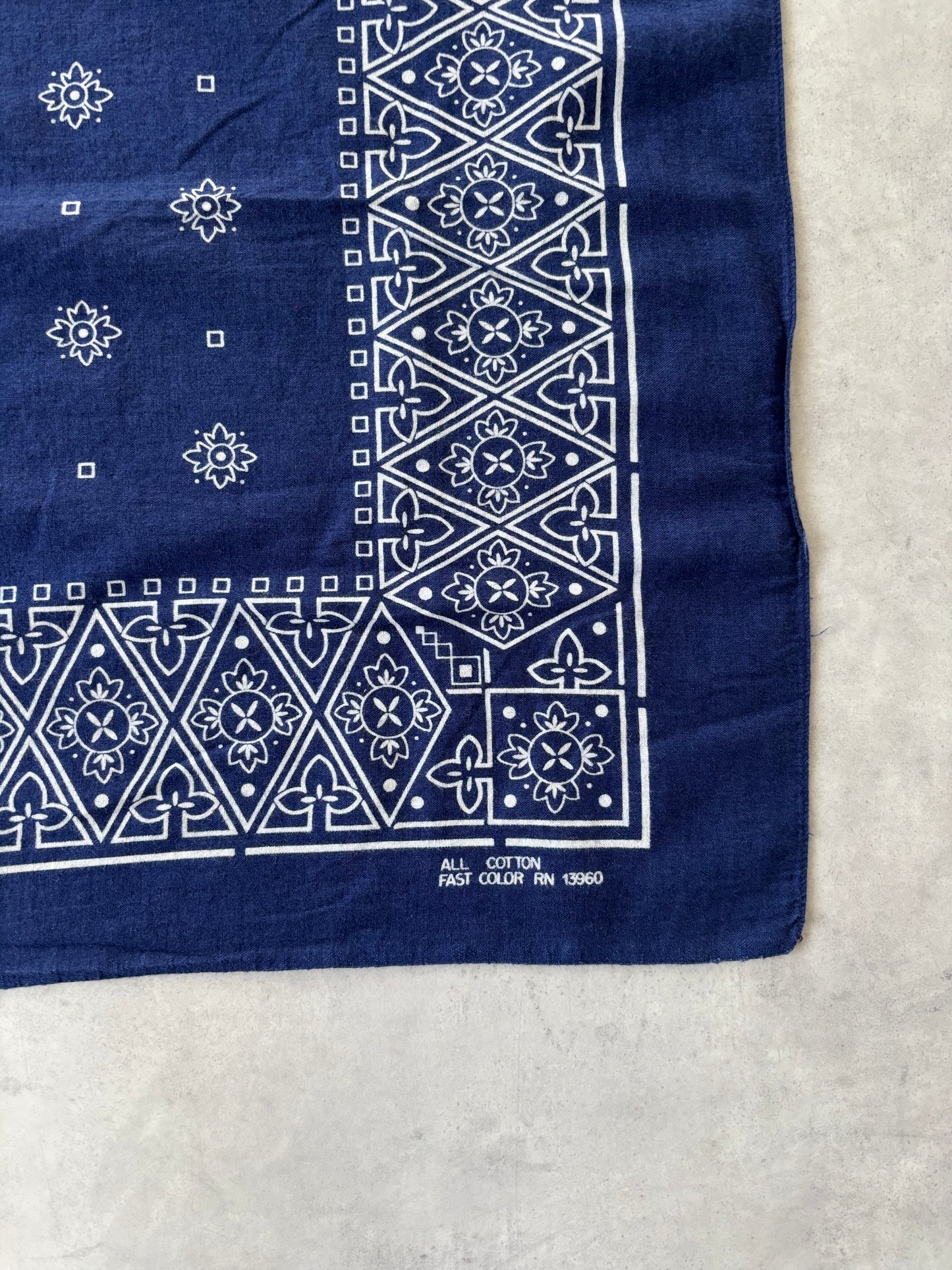 コットン100% バンダナ(ネイビー)