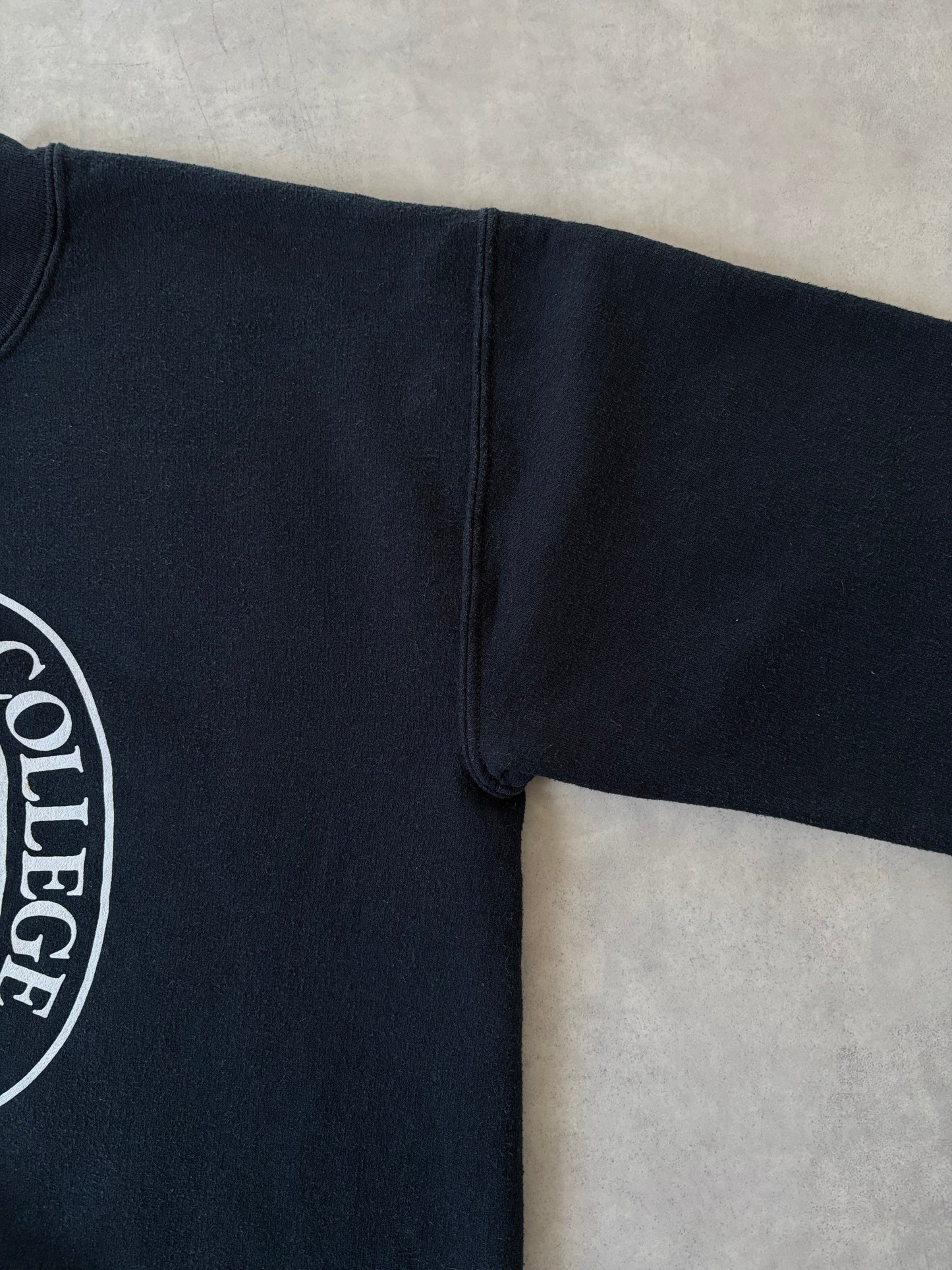 GILDAN ULTRA BLEND カレッジロゴスウェット