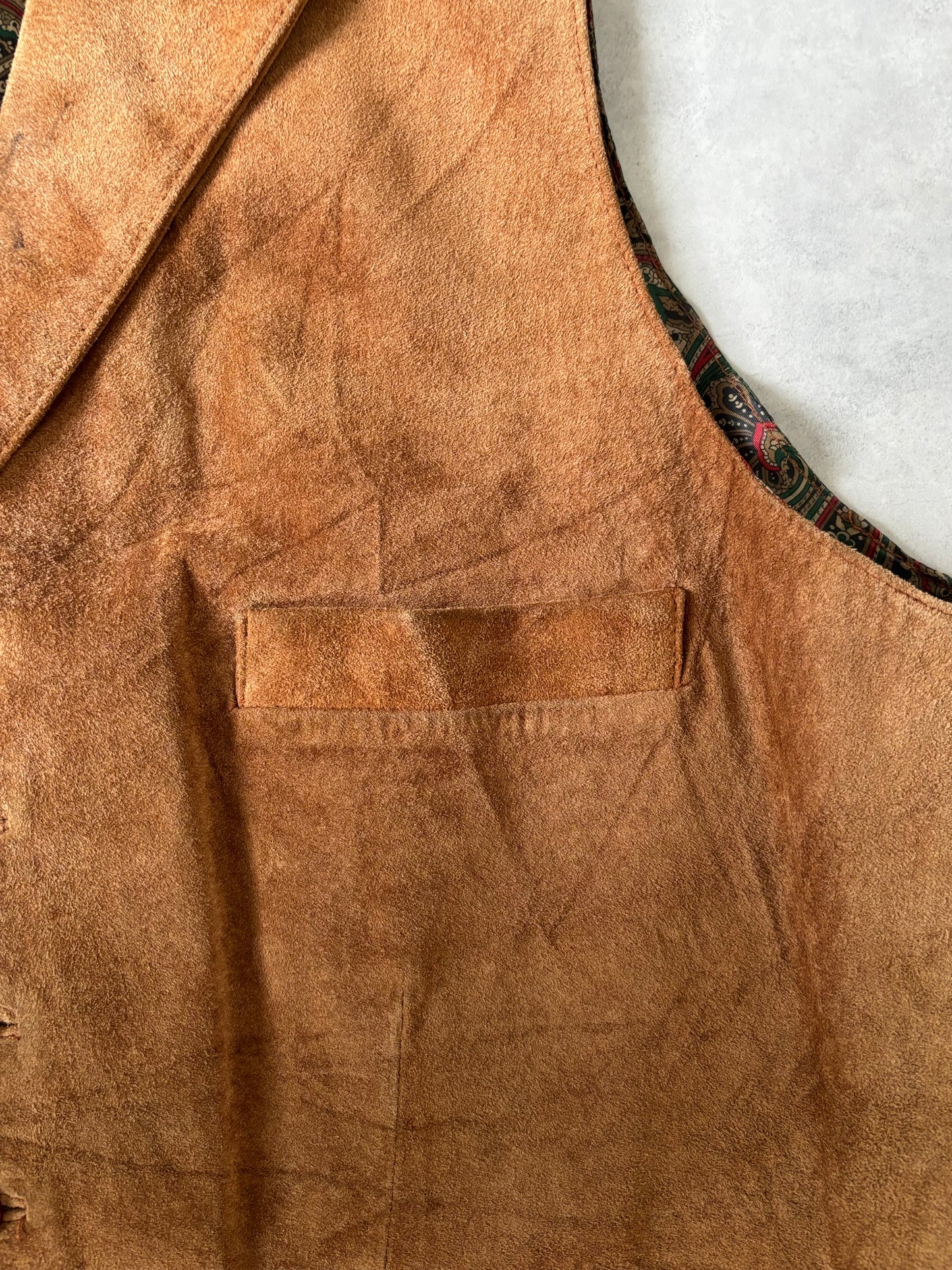 スエード×ペイズリー柄 ベスト